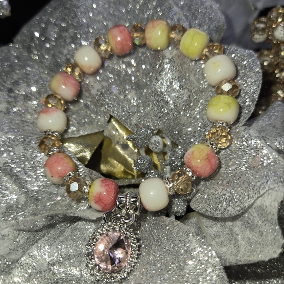 Agate Beaded Jewelry I Pink I Bracelet - Picture 1 of 3